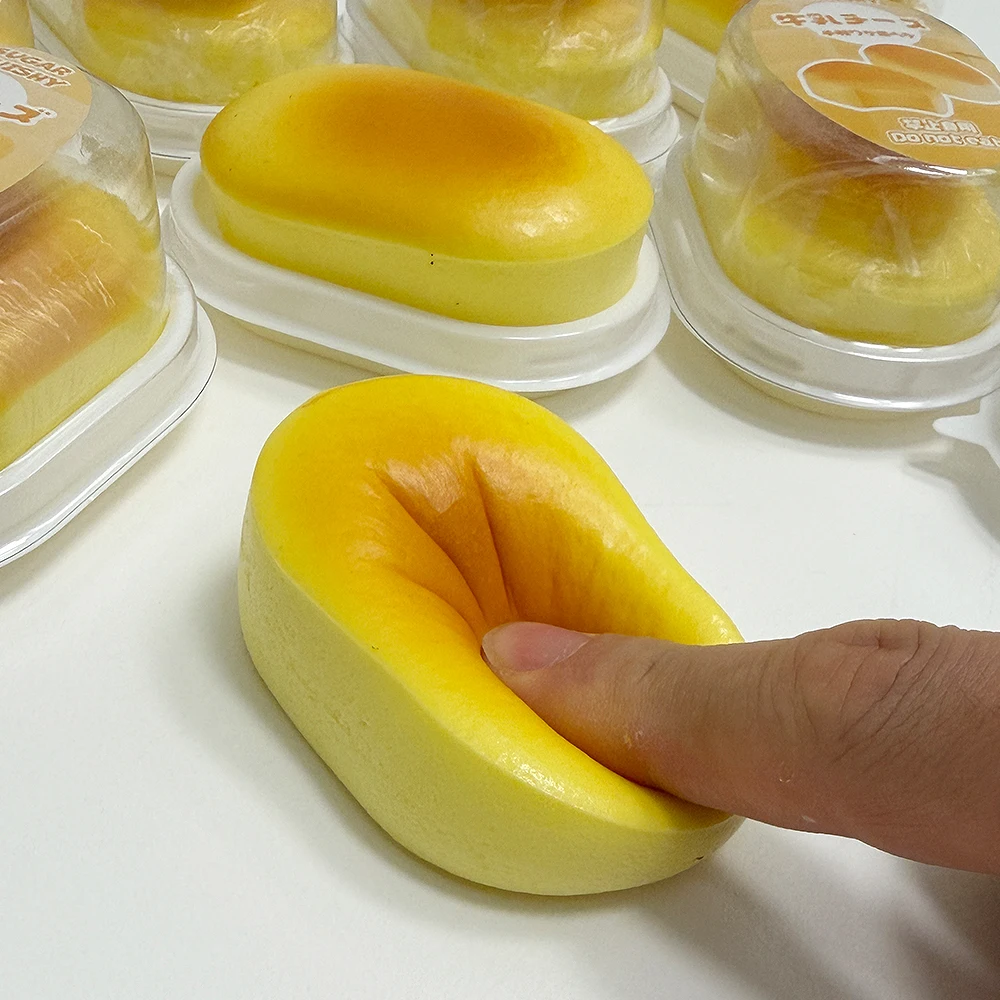 [Display Visuals/Hot Item] Fluffy Cheese Soufflé Bread Squishy Ball Stress Relief Soft Hand Healing Item Butter