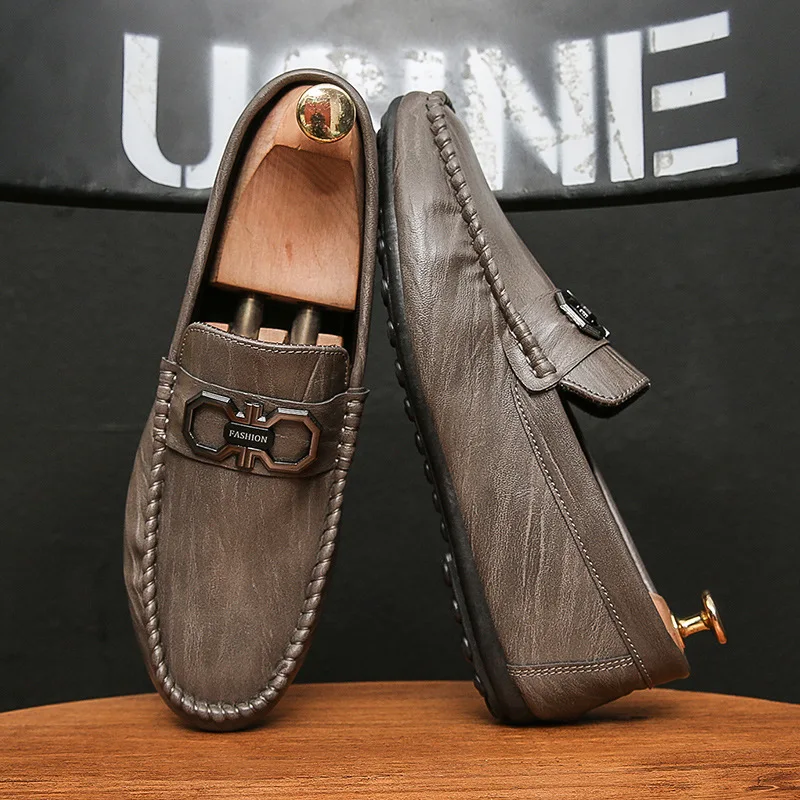 New Fashion Loafers Men Leather Casual Shoes Trend Spring/Autumn Men Luxury Shoes Driving Breathable Slip-On Solid Men Shoes