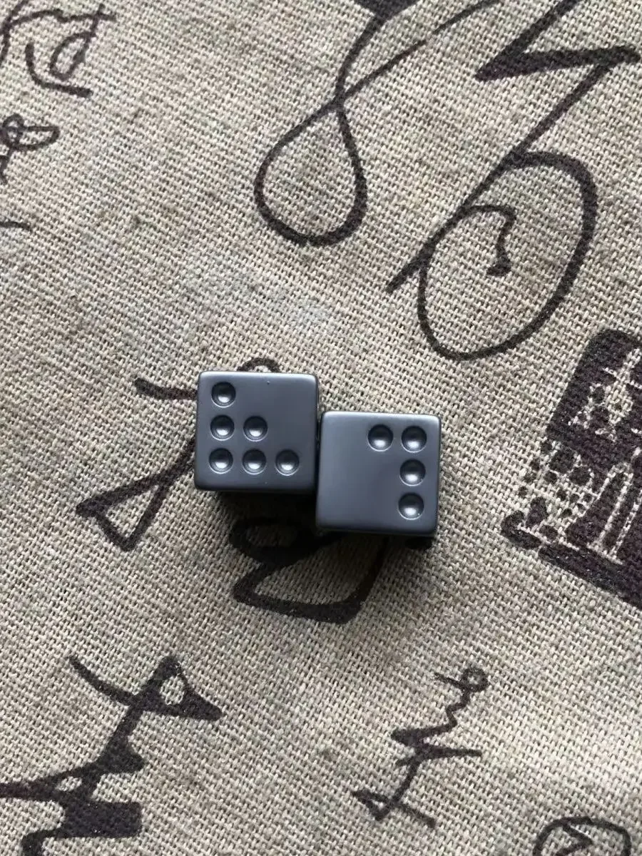 1pc TC4 Titanium Alloy Dice Outdoor EDC Small Toy Ice Water Groove Titanium Lucky Dice Game