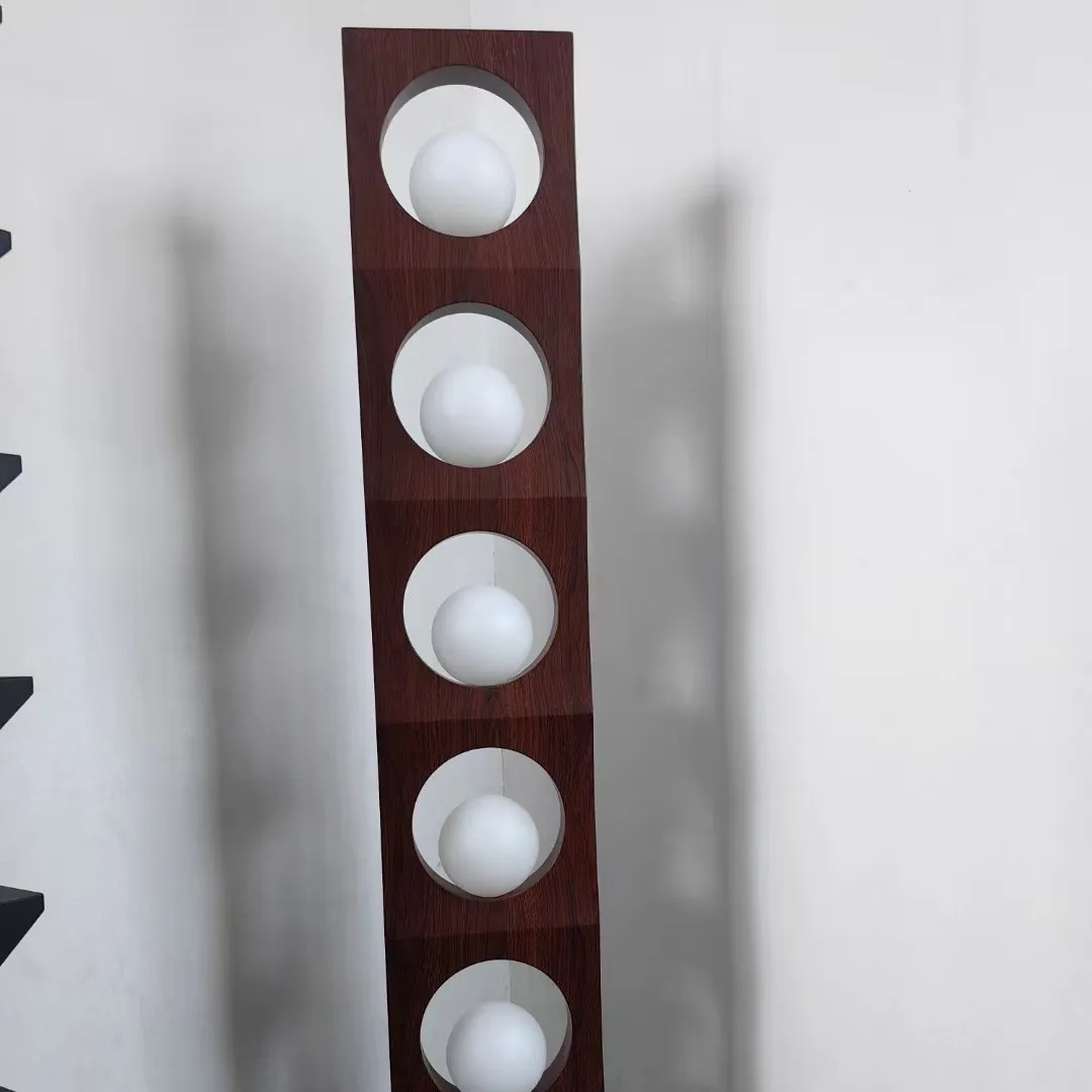 Lámpara de pie de villa de agua corriente wabi de viento Medieval, lámpara de mesa, modelo de diseñador, sala de estar, color de grano de madera, viento retro vert