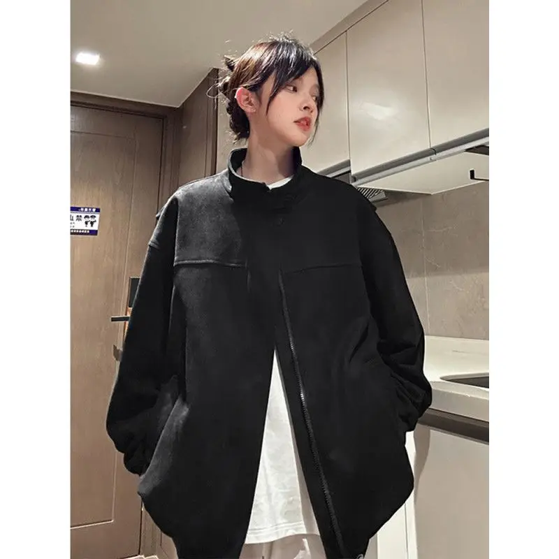 

Мужская замшевая куртка на весну-осень, повседневная, с воротником-стойкой, универсальный дизайн, из полиэстера, приталенный крой, модная молодежная модель