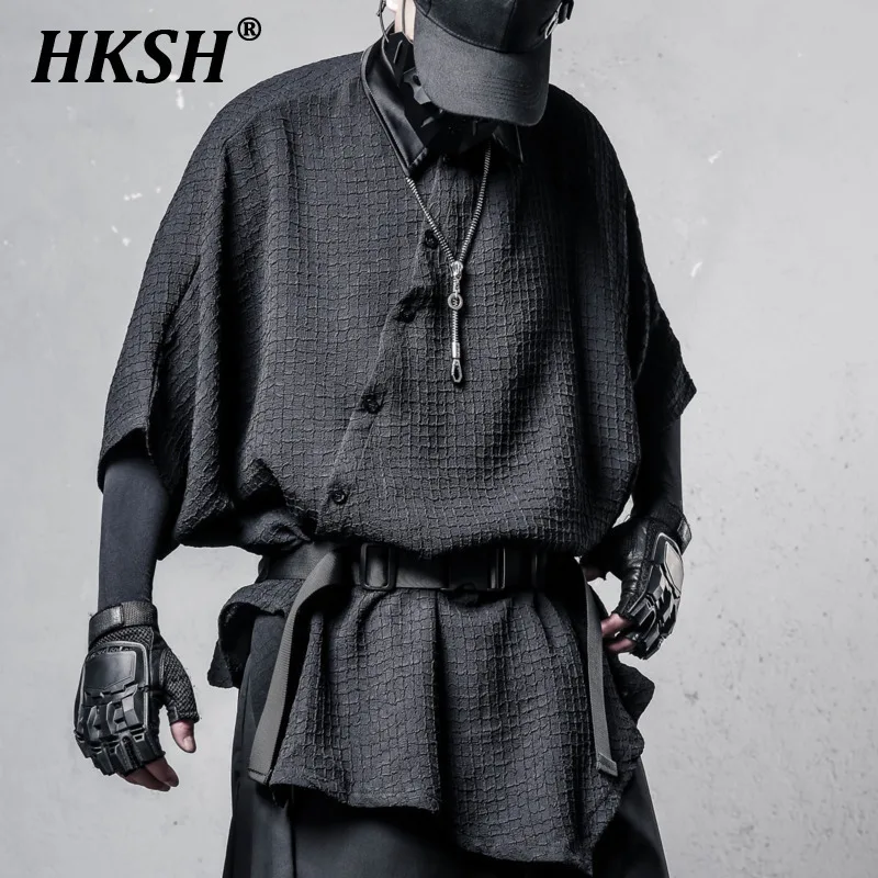 

HKSH Summer New Men Tide Niche Irregular Design Fashion Loose Short Shirt Trendy Dark Batwing Sleeve Casual Chic Tops Ins HK5885