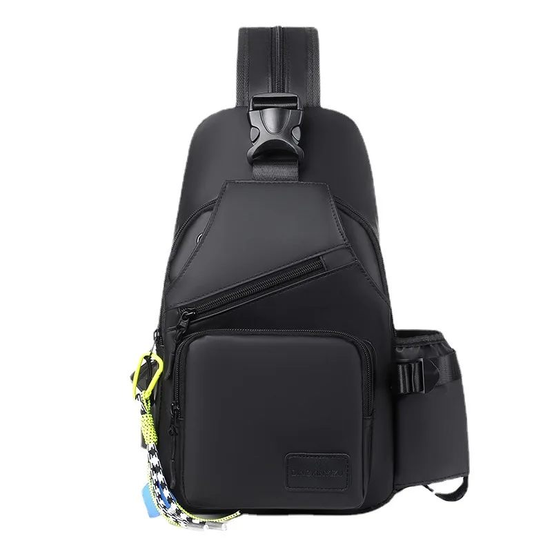 Herren Hochleistungs-Brusttasche Single Shoulder Diagonal Cross Water Cup Bag Multifunktion aler wasserdichter Outdoor-Rucksack