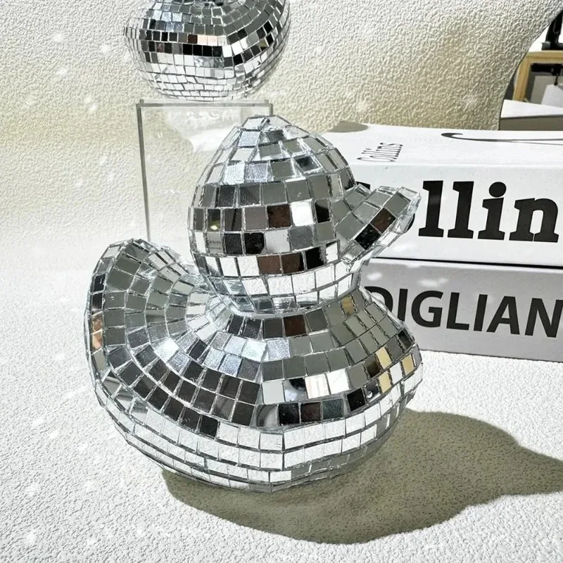 Disco Mirror Duck Ornament Reflective Glass Decor Statue Retro Home Tabletop Decoration For Bedroom Bar Party Atmosphere Layout