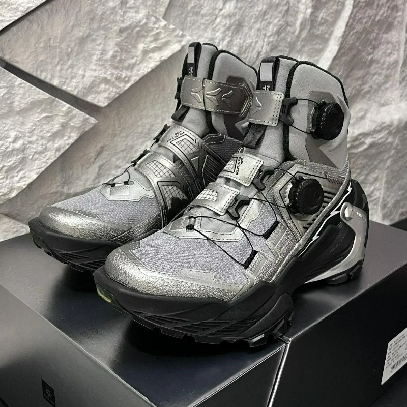 Autumn/Winter Trekking Boots Men Women Black White Hiking Shoes Unisex High Top Outdoor Sport Shoe Couples Mountaineering Boots