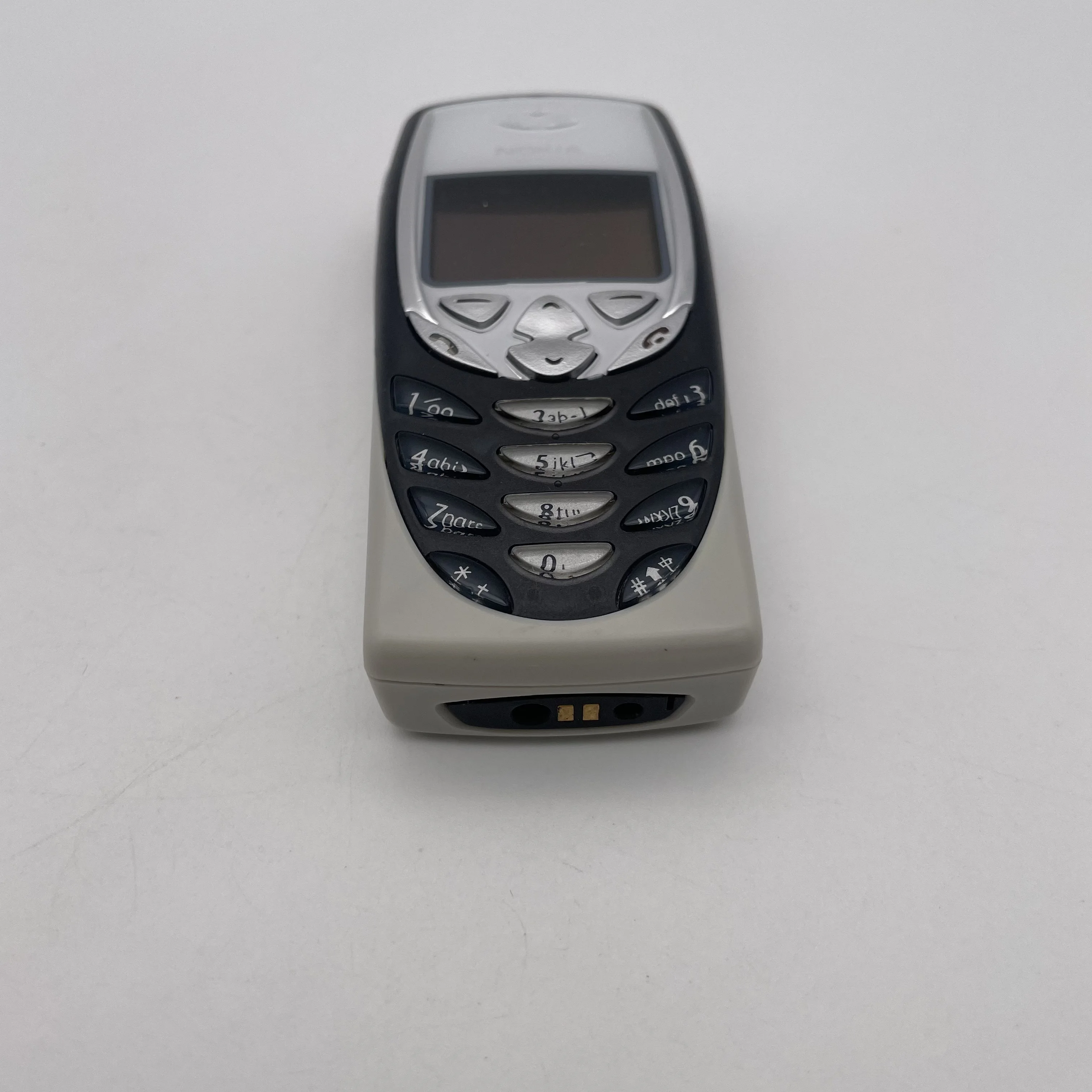 هاتف Nokia 8310 مكبر الصوت المجدد المفتوح ولوحة المفاتيح العبرية العربية الروسية
