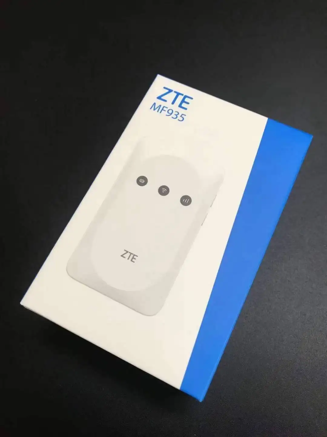 

ZTE MF935 4G Mobile Wifi Router LTE Cat4 150Mbps Wireless Hotspot Sim Card Slot Pocket WiFi With 2100mAh Battery