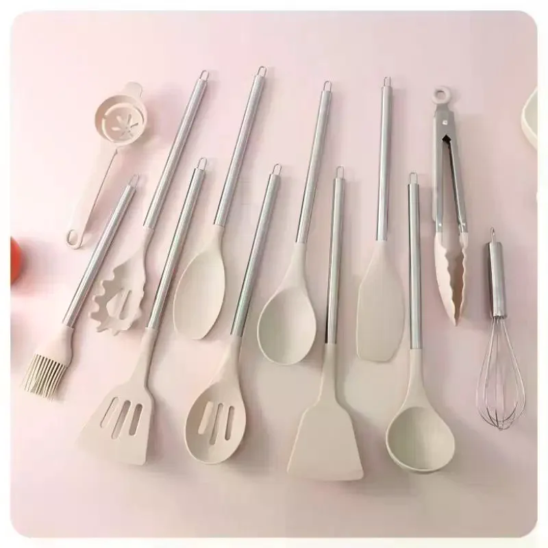 Silicone Kitchen Cookware Utensils Wooden Handle High Temperature Resistant Non Stick Pan Cooking Spatula Food Grade