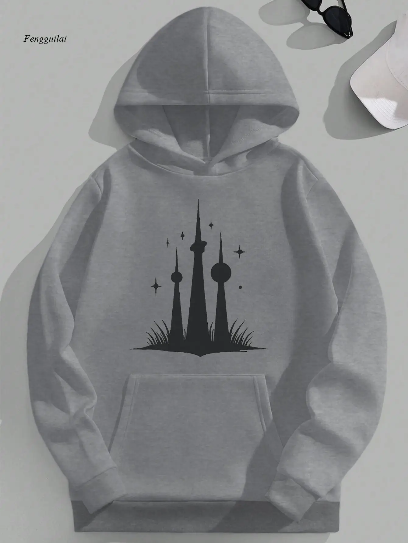 هوديي برسومات Celestial Spire - سويت شيرت كاجوال بأكمام طويلة باللون الأخضر مع تصميم ليلي مرصع بالنجوم، مقاس فضفاض