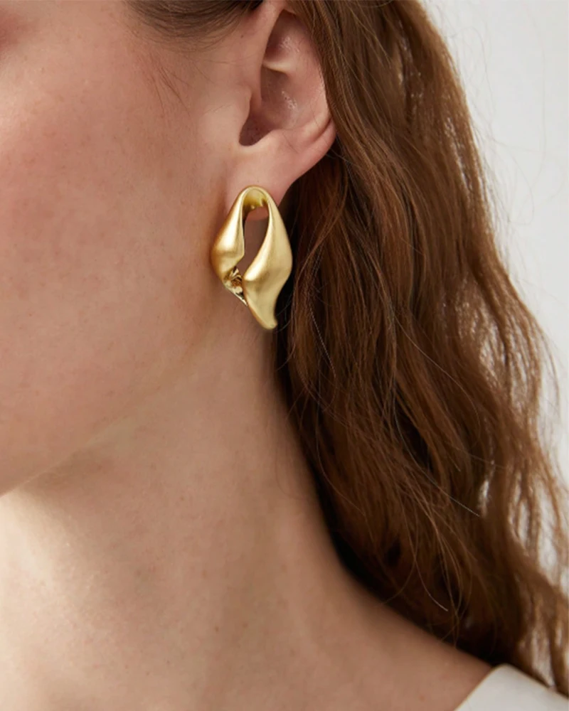 Badu Vintage Irregular Hollow Stud Earrings for Women Unique Design Statement Earrings Fashion Jewelry Gifts