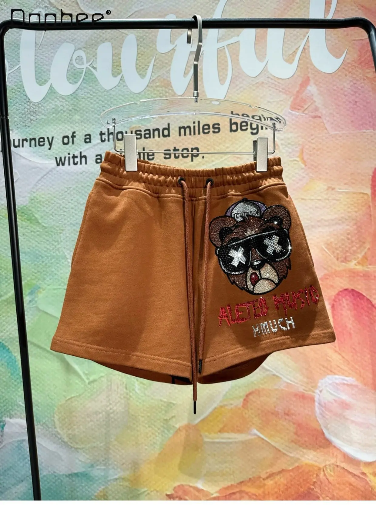 Light Luxury Trendy Brand Little Bear Rhinestone Khaki Casual Shorts Womens Clothing Cartoon Elastic Waist Shorts Female