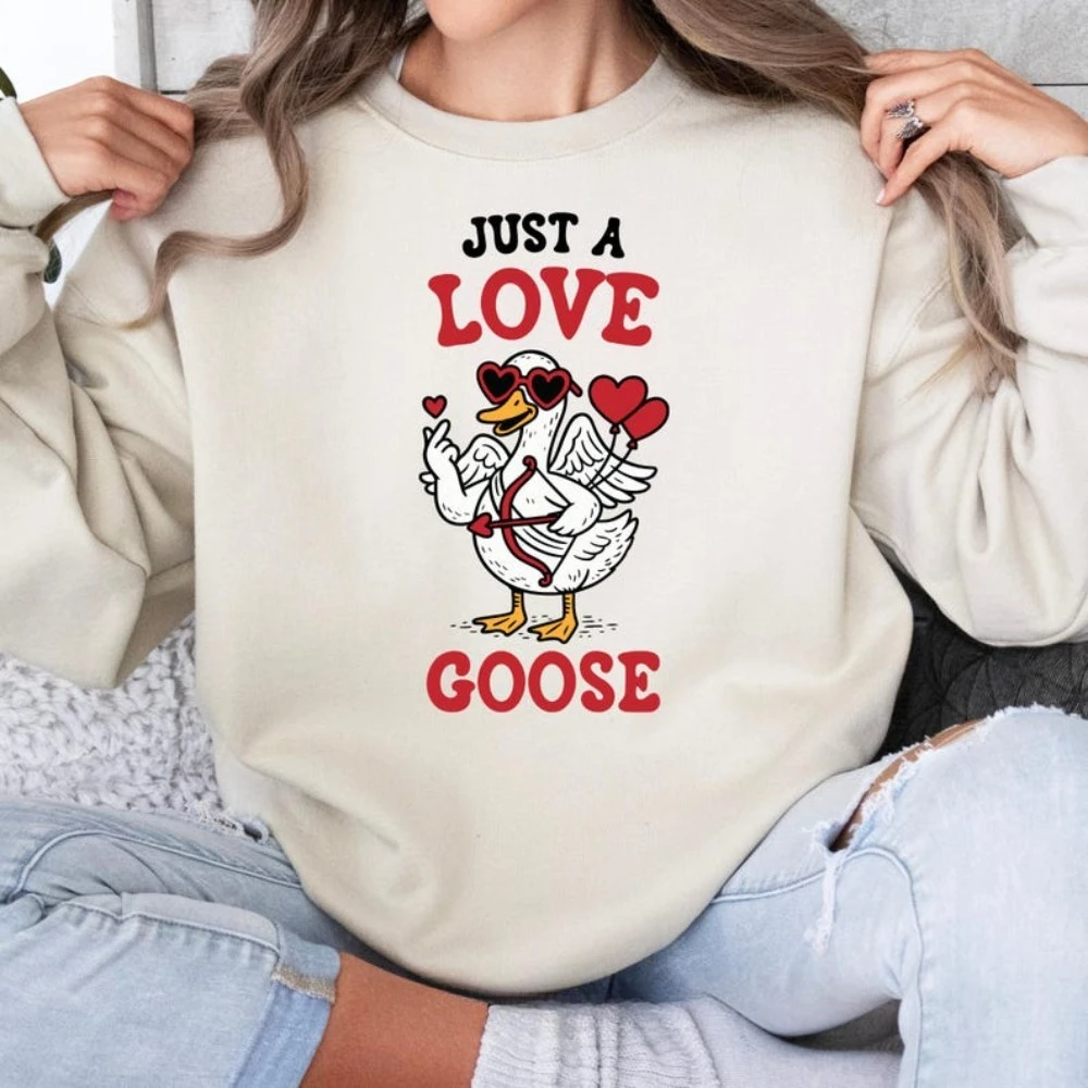 

Толстовка Just A Love Goose для мужчин и женщин, забавный свитер Valentine Goose, саркастический одинаковый пуловер с длинными рукавами на День святого Валентина для зимы