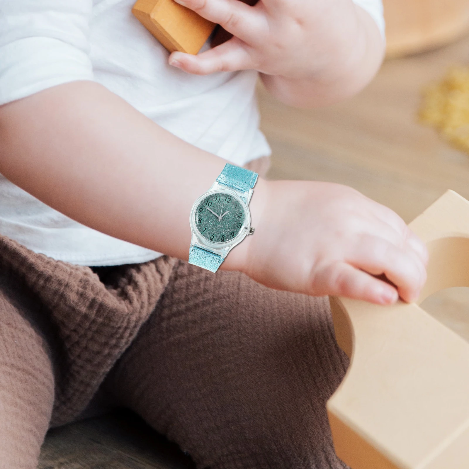 

Watch Blue Colorful Shining Design Creative Quartz Wristwatch for Fashionable Birthday Gift Christmas Present