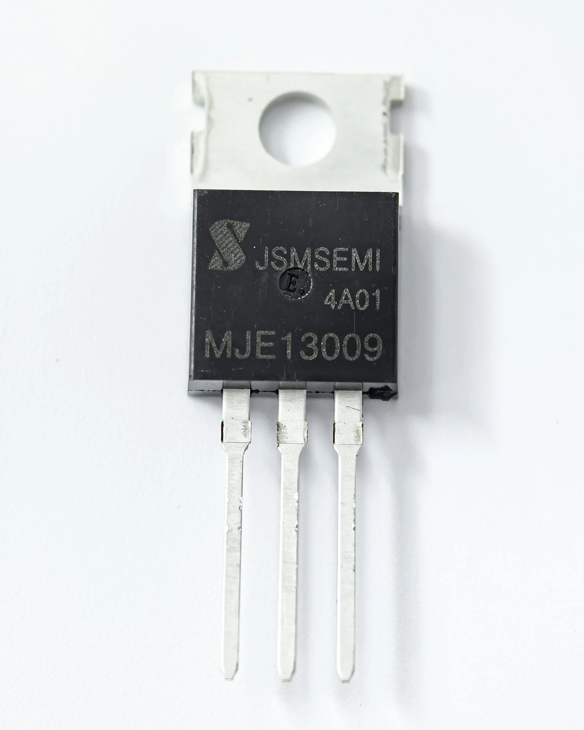 MJE13009 E13009 J13009 13009 MJE13009G TO-220 12A 400V Silicon NPN Power Transistor MJE13007 MJE13007G MJE13005 MJE13005G