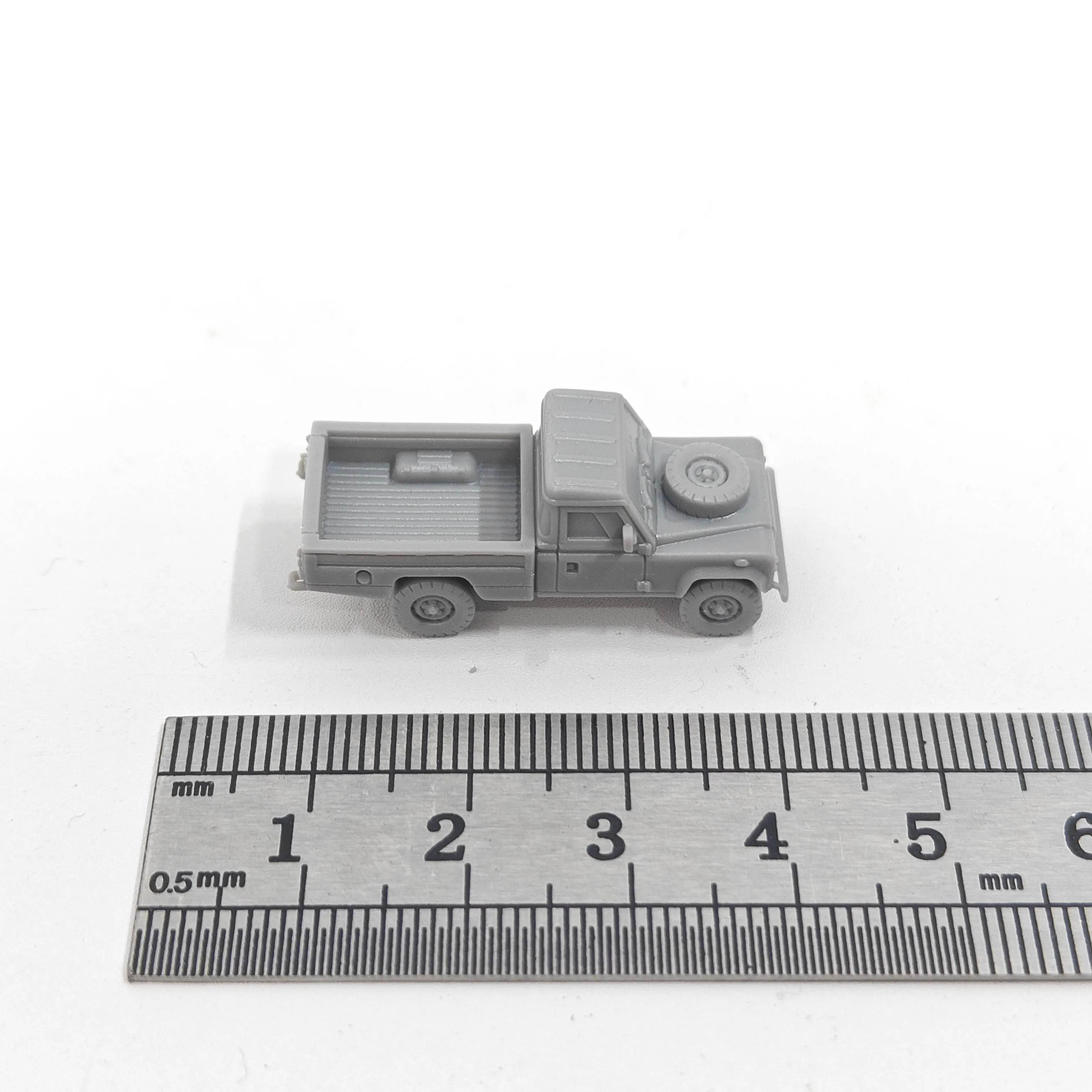 

МОДЕЛЬ Defender 110 Wolf TUM в масштабе 1/144