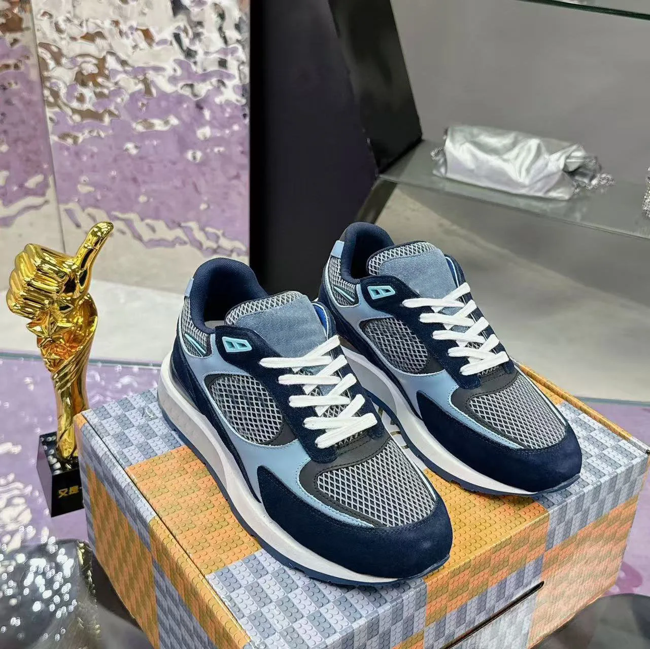 Luxe casual sneakers voor heren, laag model, ademend, lichtgewicht hardloopschoenen, comfortabel, veelzijdige 'dad' sneakers, voor dagelijks gebruik.