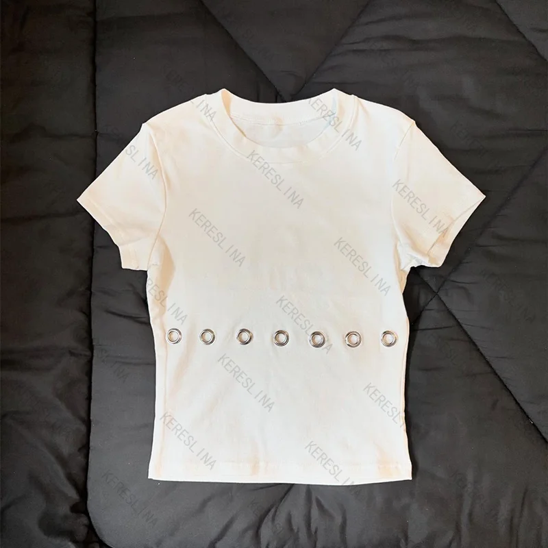 เสื้อยืดสไตล์สาวเปรี้ยว ยุโรป-อเมริกัน โทนสีพื้น เรียบง่าย ใส่ได้หลายโอกาส ทรงเข้ารูป แฟชั่นฤดูร้อน Y2K เสื้อยืดแขนสั้นสุดฮิต