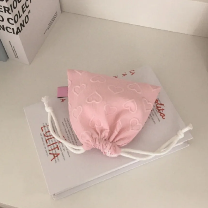 ผู้หญิงน่ารัก Jacquard Heart Drawstring แบบพกพานักเรียนลิปสติกอายแชโดว์หัวใจเล็กๆ Drawstring ปากกระเป๋าเก็บตลก