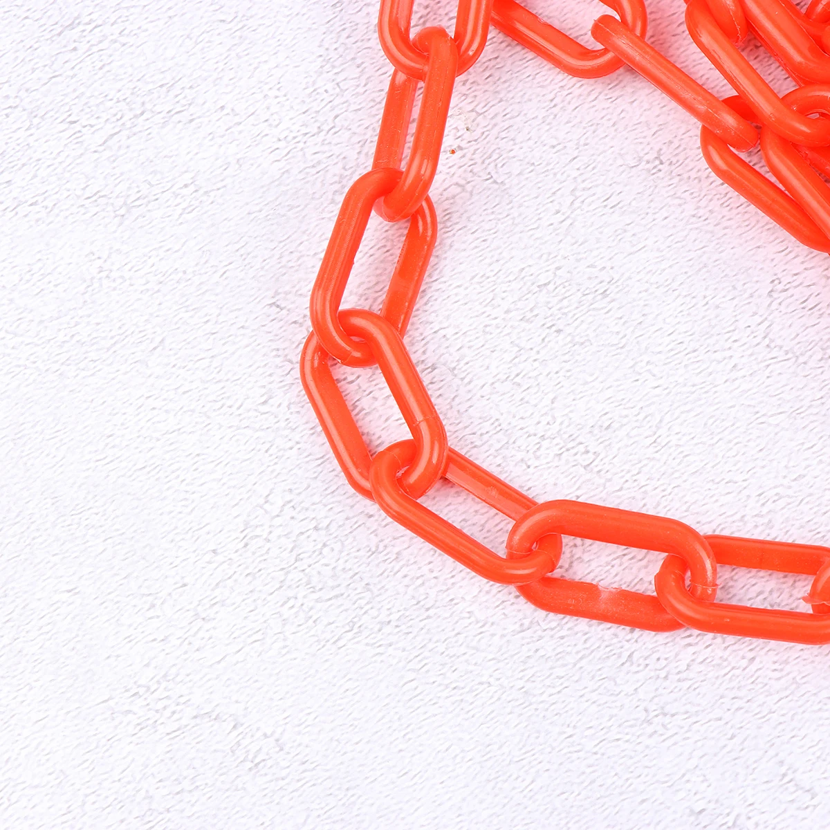 

6M Plastic Chain Roll Red Weatherproof Safety Chain for Hazard Blocking Clothing Hanging Industrial Use Uv Resistant Site