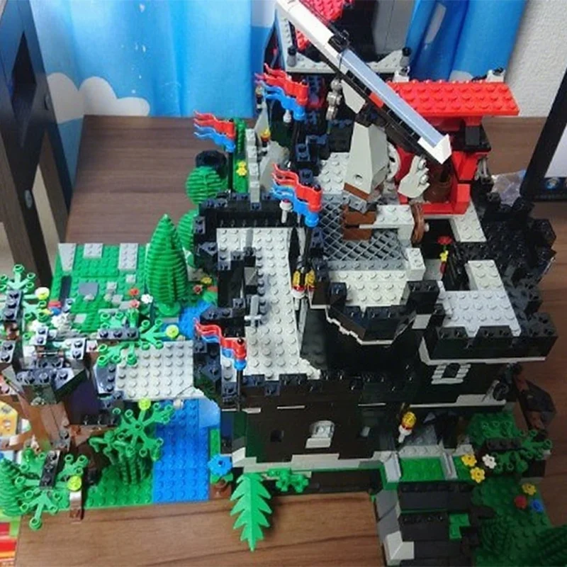 1999 قطعة MOC ليو S التنين فرسان القلعة محبوك نموذج اللبنات هدية الكريسماس العمارة لتقوم بها بنفسك لعبة الطوب الإبداعي للأطفال #2