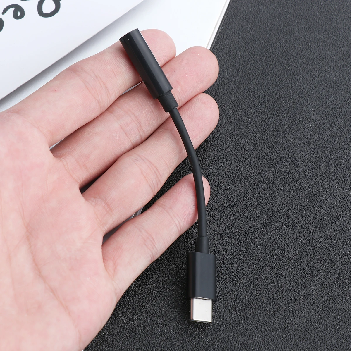

Type-C to Audio Adapter Cable USB-C Male Female Jack AUX Reversible Design Type C To 3.5Mm Audio Adapter Lightweight Tool