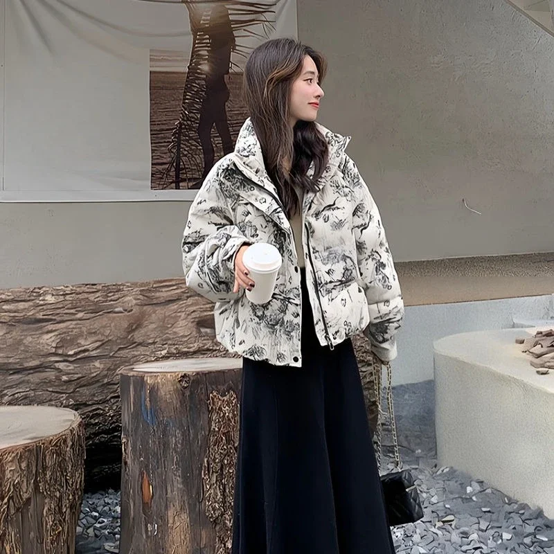 2025 Winter Fashion Short Down Jacket for Petite Women Thickened Fluffy Cotton Coat Loose Fit Warmth Style