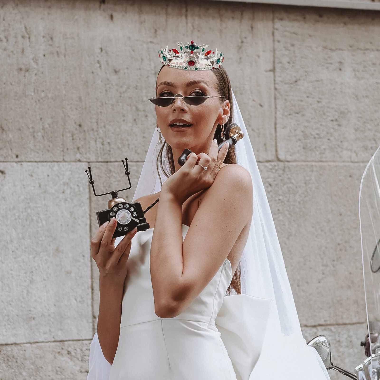 

Christmas Reindeer Rhinestone Wedding Headpiece For Women Lightweight Bridal Tiara Party Costume Hair Accessory Festive