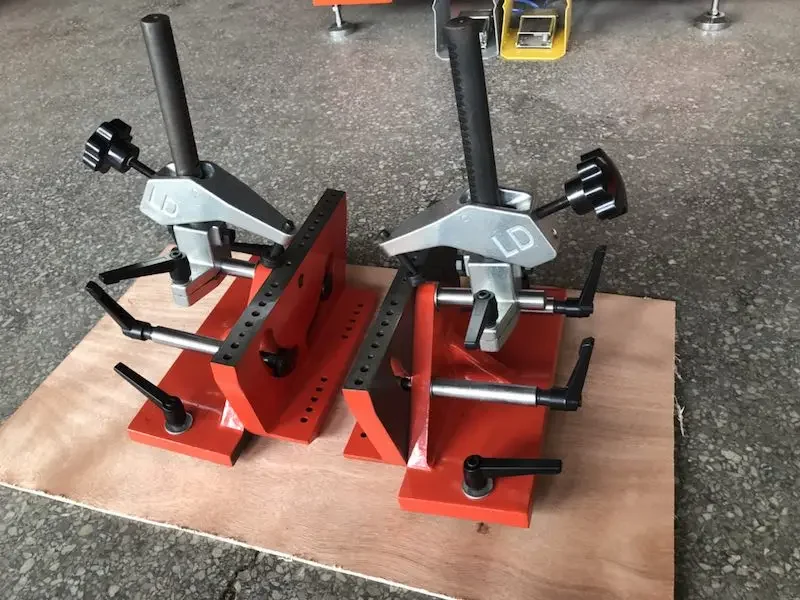 Valve seat boring machine manual fixture