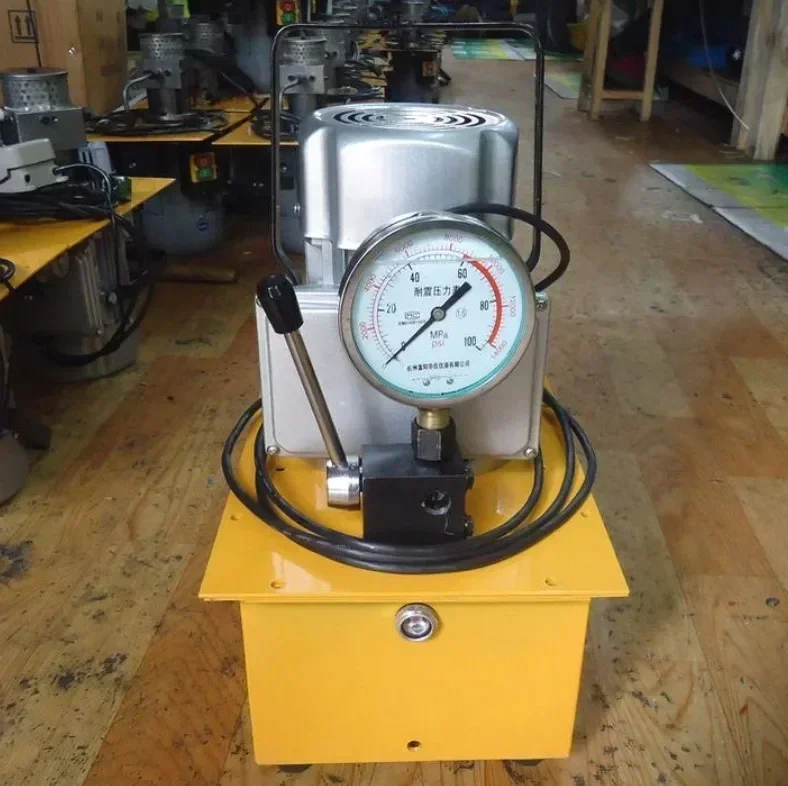 Electric hydraulic pump ZCB-700A manual single acting 5000cc electric pump 700 bar hydraulic pump tool