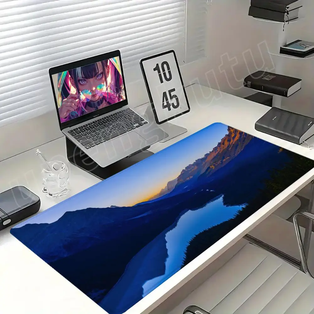 

Коврик для мыши и клавиатуры XXL 900x400 с изображением гор и лесов, игровой, с противоскользящей резиновой основой