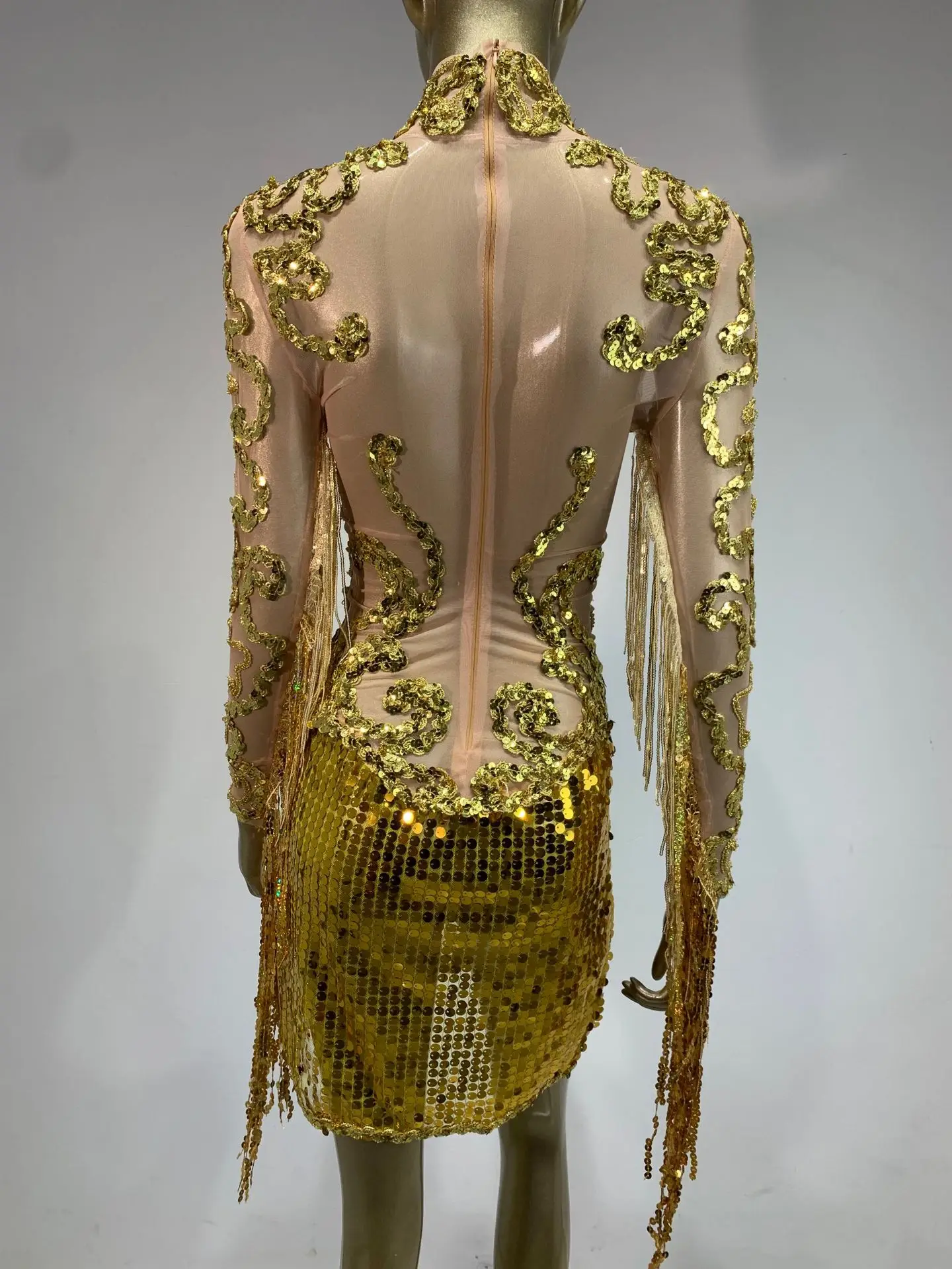 Vrouwen Luxe Speciale Gelegenheid Jurk Goud Lange Mouw Coltrui Pailletten Kwastje Bodycon Mini Avond Club Podiumkostuums