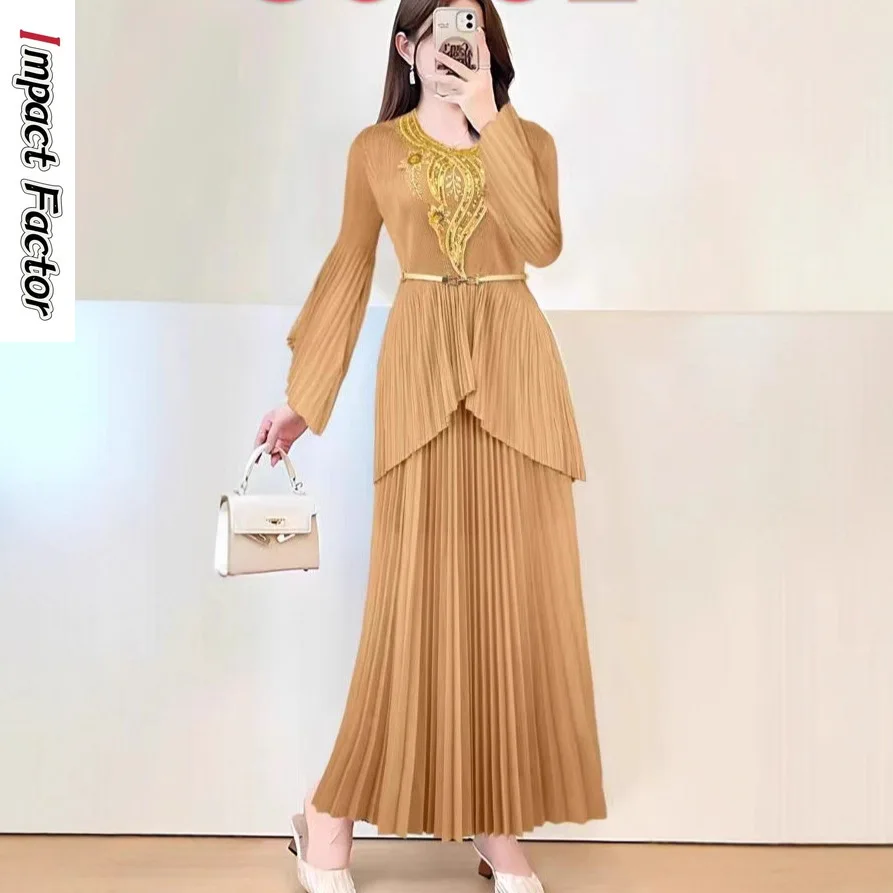 

Африканский плиссированный свободный костюм Miyake, женская одежда, осень 2023, новый топ с принтом + плиссированная юбка, комплект из двух предметов