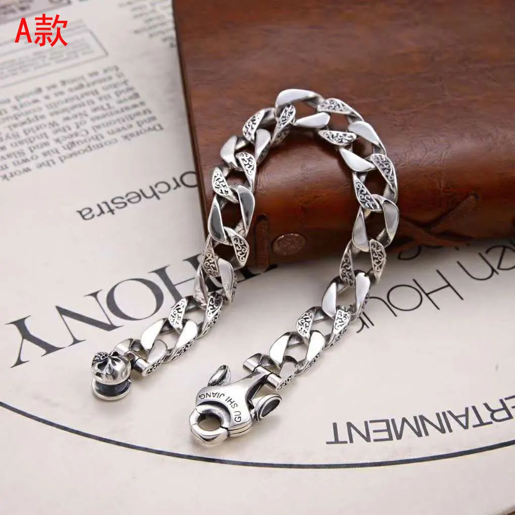 Trendy personality hip-hop Gothic style 925 sterling silver skeleton bracelet for men with European and American vine grass patt