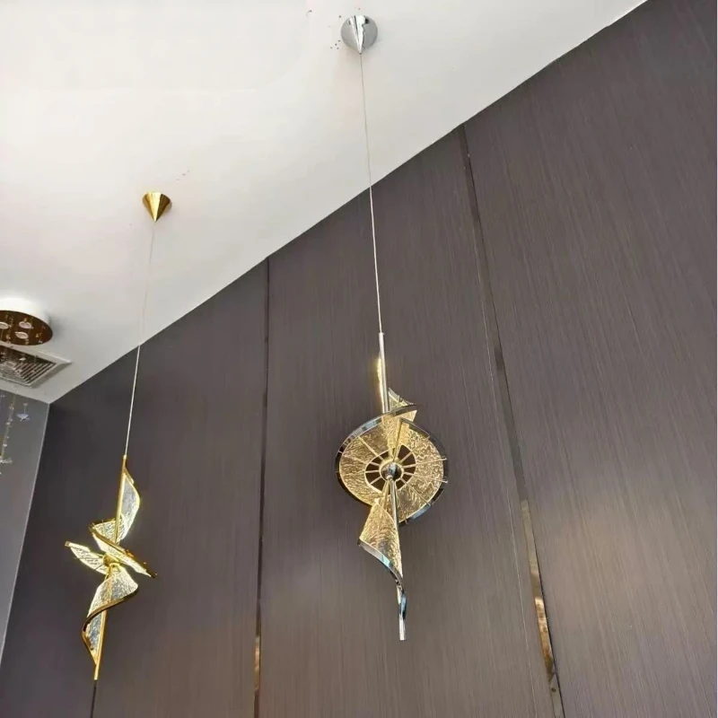 

Minimalist Acrylic Rotating Gold/Silver LED chandelier Remote control, Spiral Wave Ceiling Hardware Suitable for Kitchen Island
