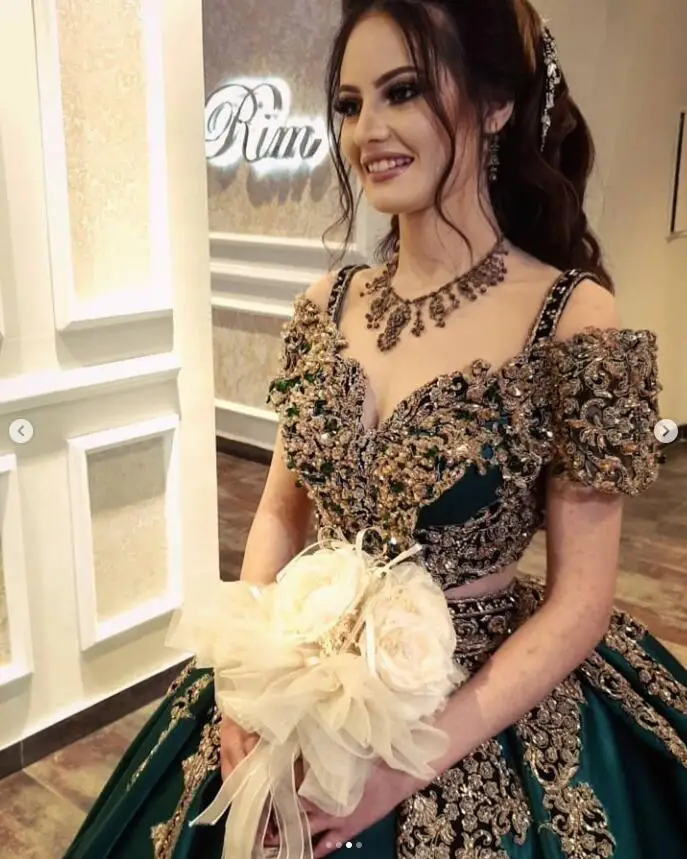 Emerald Green Two Pieces Caftan Prom Occasion Dresses Off Shoulder Gold Applique Beaded Tunisienne Arabic Evening Gown