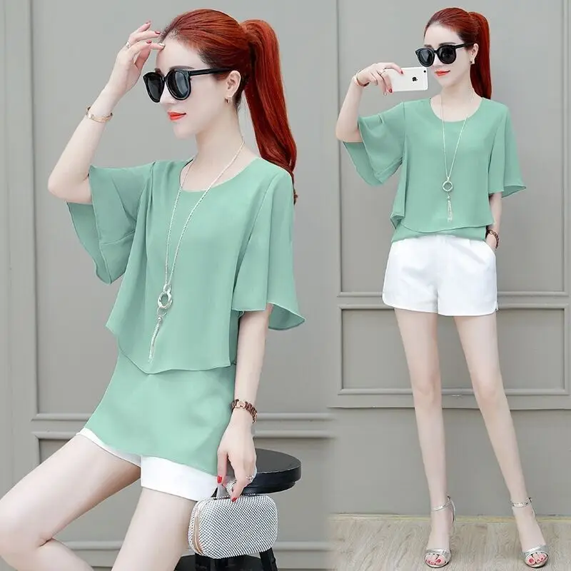 Blusa de chiffon coreana de verão para mulheres, manga curta, para escritório, plus size, elegante e acessível.