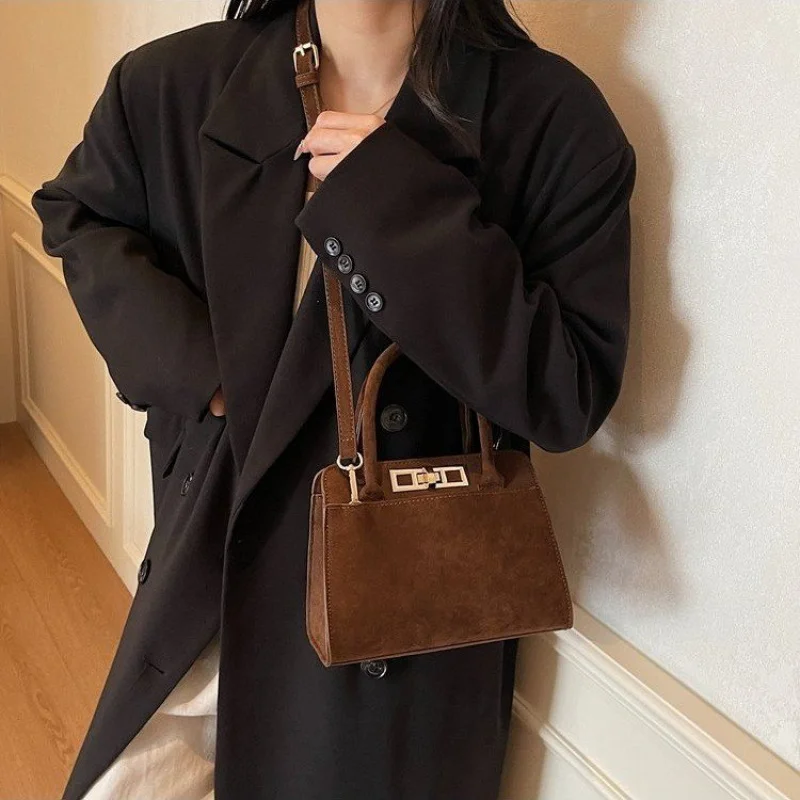 

High-End Ladies Tote Bag Made Of Premium Leather Featuring High-End Paris Elegant Vintage Look​