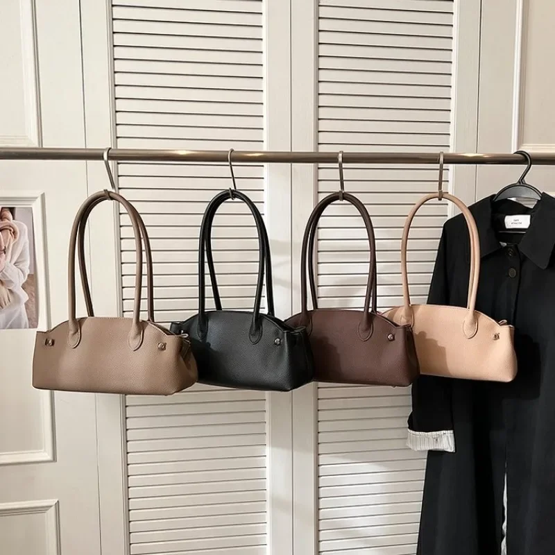 Versatile Buckled Diaper Bag Handbag Crossbody Camping Trip Exquisite Chic Sleek Stylish Organized 2025 New Modern