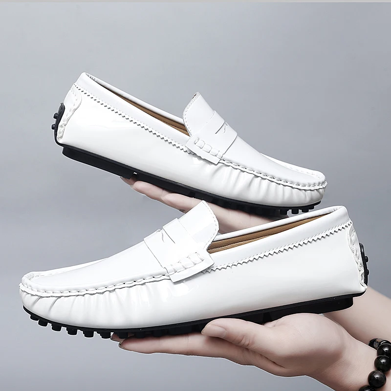 Men White Genuine Patent Leather Loafers Handmade Casual Driving Flats Slip-on Luxury Comfy Moccasins 2026 One-pedal Bean Shoes