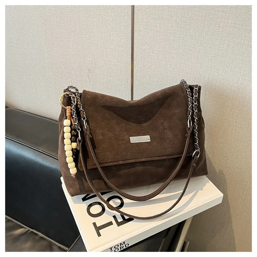 Retro-Ketten-Umhängetasche aus Leder mit großem Fassungsvermögen, Crossbody-Tasche für Damen, Handtasche für Reisen – Detail 3