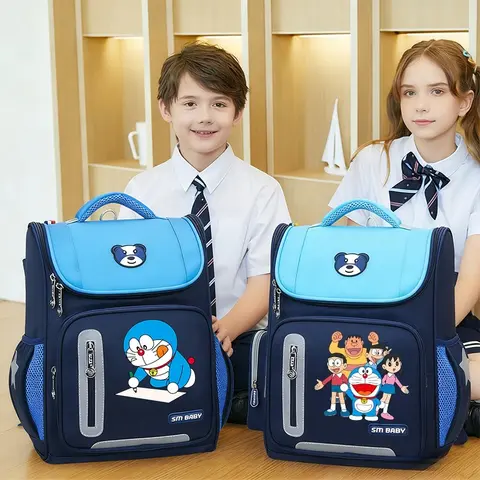Mochila Escolar Doraemon para Meninos e Meninas, Mochila Clássica de Grande Capacidade para Estudantes, Bolsas de Material Escolar Fofas, Presentes em Alta