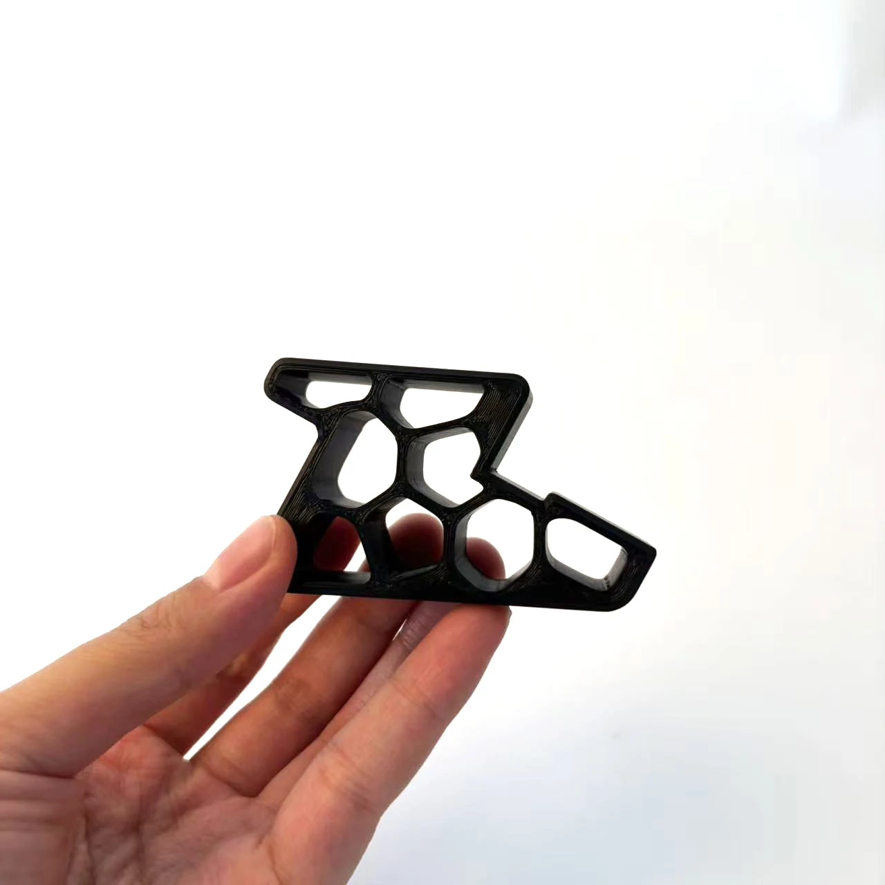 2-Pack Window Door Stoppers, Window Retainers, Sturdy Plastic Stoppers to Prevent Sliding, Simple Structure for Easy Use, Multifunctional Stopper System Kit, Suitable for Indoor/Outdoor Use, Easy to Install/Remove, Compatible with Balconies, Windows, Patio Doors - Durable Plastic Structure, Door Stopper, Balcony Safety, Stylish Design, Sturdy Construction