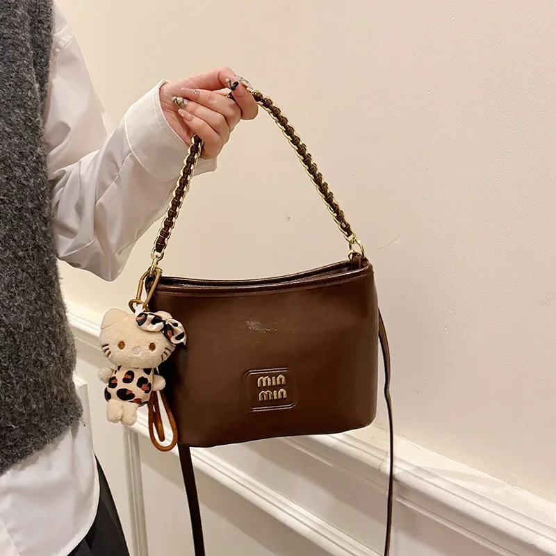 

Modern Minimalist Clutch Bag - Slim Evening Purse With Geometric Design And Luxury Gold Chain Shoulder Strap