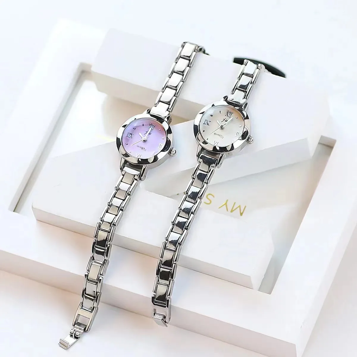 Montre à quartz argentée à petit cadran pour femme, acier inoxydable, montre-bracelet de luxe pour femme, horloge tendance