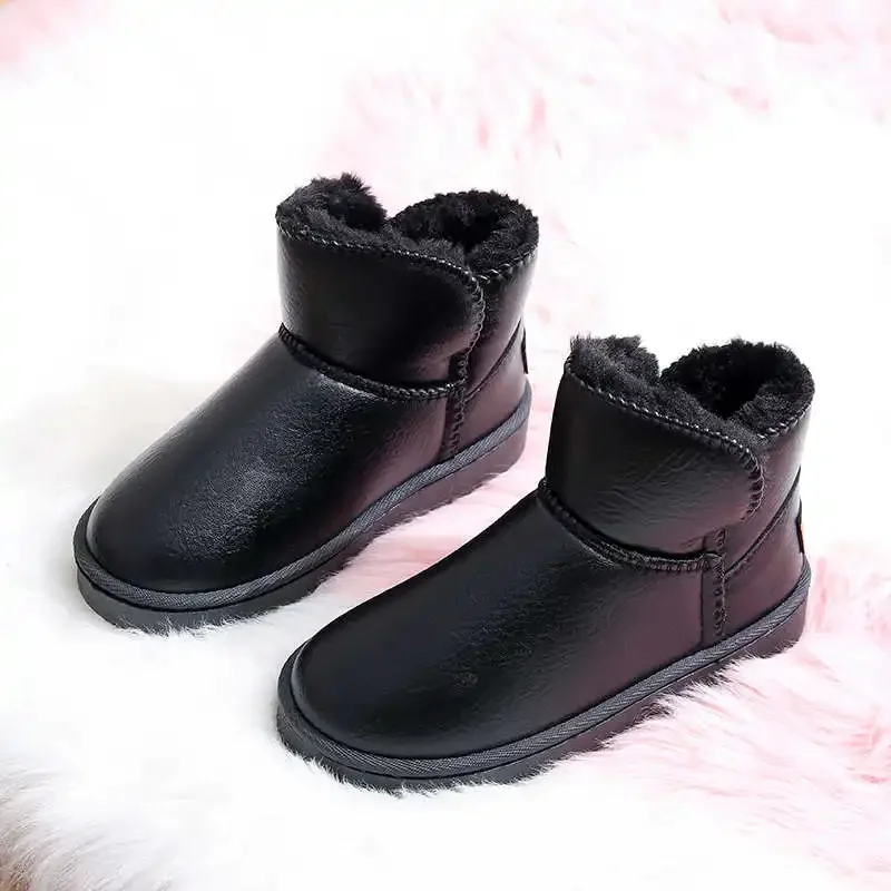 Scarpe da ginnastica da passeggio da donna ad angolo resistente al freddo che corrono il tennis scolastico femminile Scarpe firmate di lusso Regali sportivi da donna Krasovki