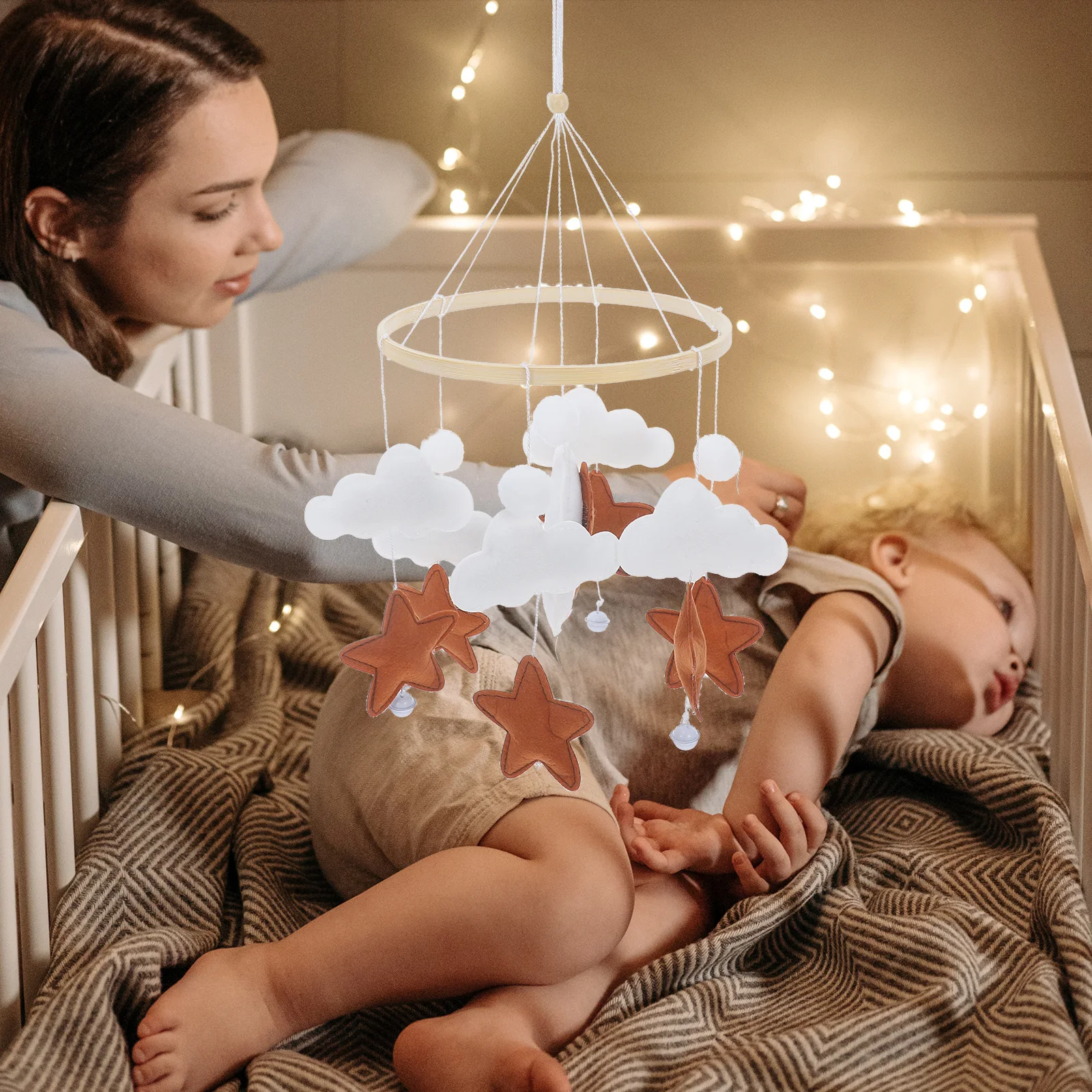 سرير الطفل المحمول الكرتون الدب سحابة نجمة رائعتين معلقة زخرفة الاسترخاء الرياح الرنين سرير معلق الديكور