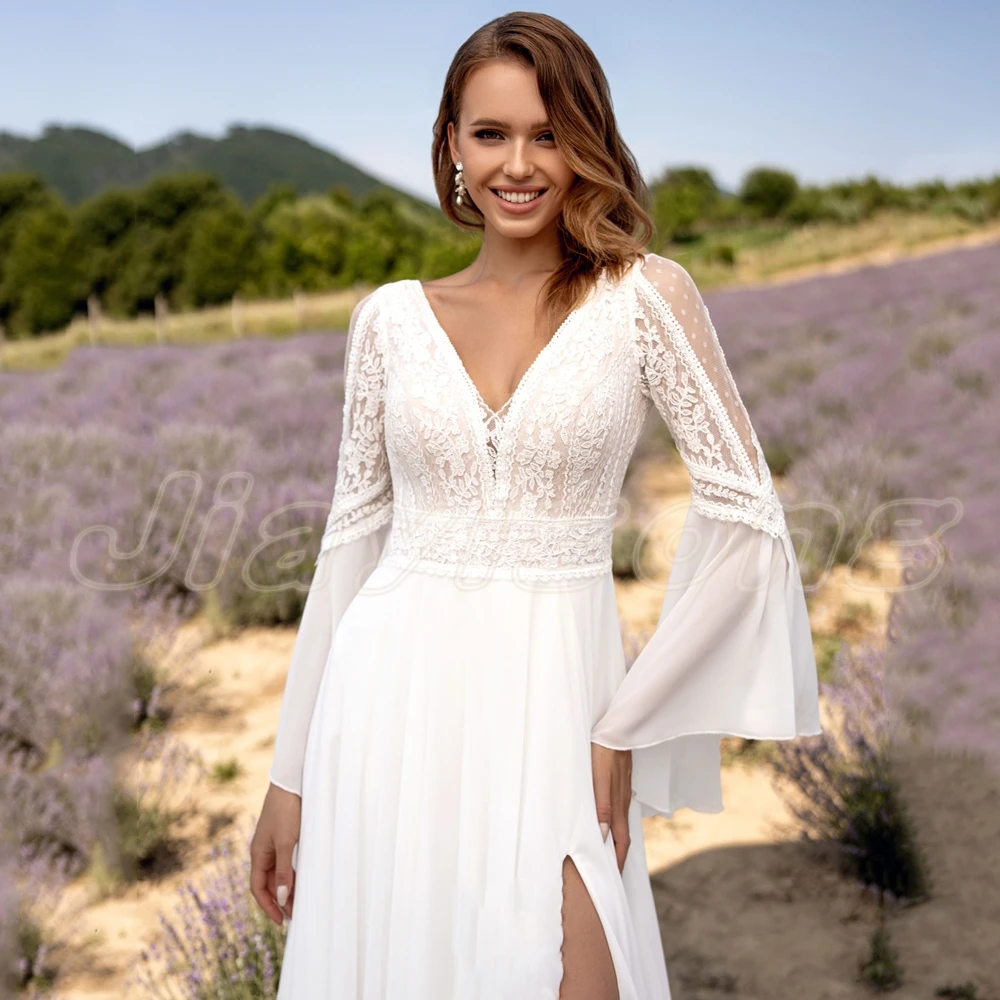 Boêmio boho vestido de casamento personalizado manga alargamento com decote em v renda praia vestido de noiva sem costas uma linha dividir chiffon vestidos de noiva