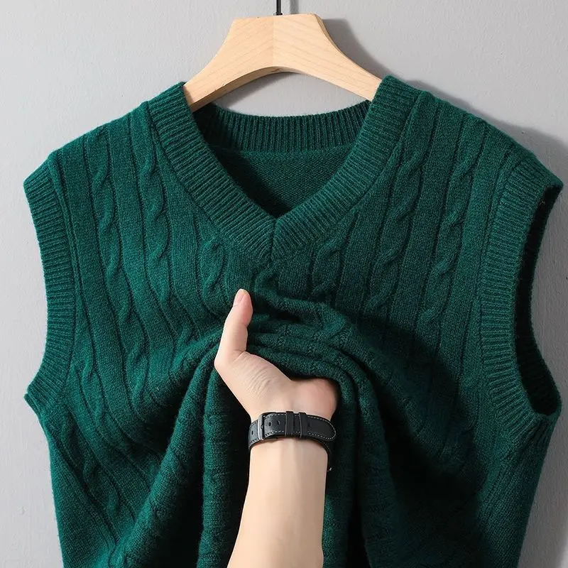 Men's Solid Color Knitted Sweater Vest Casual Sleeveless Pullover Waistcoat Warm Autumn Winter Daily Outfit