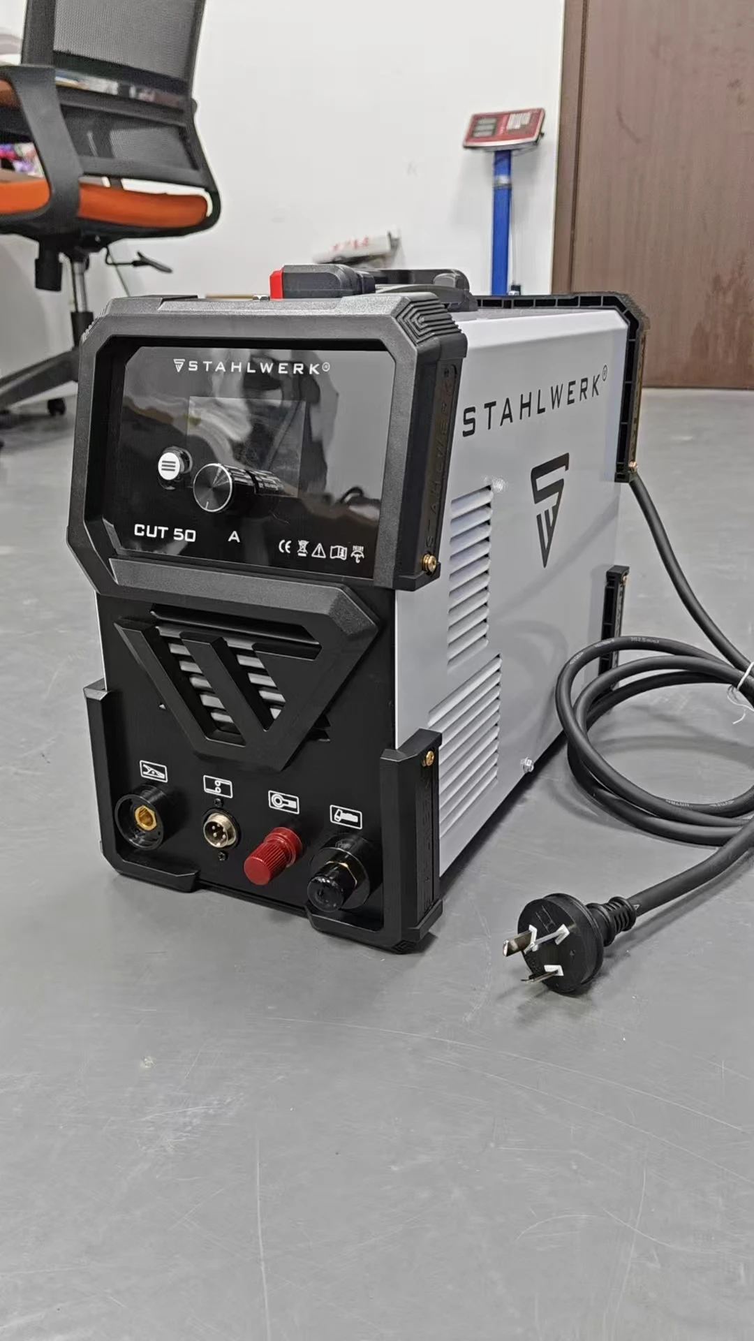 Stahlwerk & Vector Nuovo Tagli - Plasma Cutter Pilot Arc 50A recensione e prezzo
