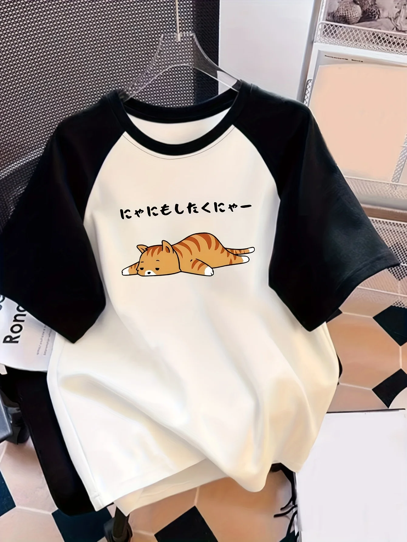 Funny Cute Cat Print Raglan Sleeve Pure Short Sleeve T-Shirt for Women Graphic Style T Shirt with Sleep Cat Design Clothes Femme